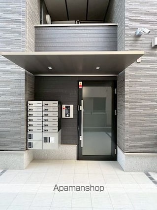 ヒカルサ和歌山本町[1LDK/42.24m2]のエントランス
