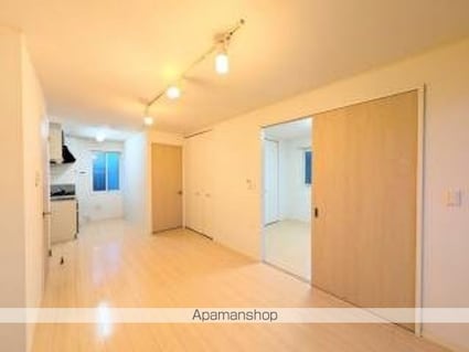 ロイヤルヒルズ[2LDK/49.85m2]のリビング・居間1