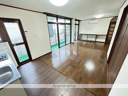 南小岩６丁目住宅[1LDK/62.89m2]のリビング・居間