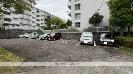 グリーンヒル寺田１２９号棟[3LDK/77.82m2]の駐車場
