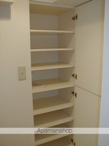ステージファースト三軒茶屋アジールコートの内装写真