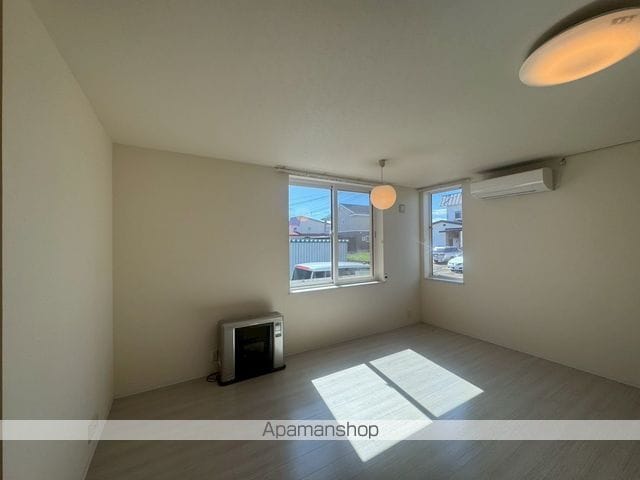 detached 北海道中川郡幕別町緑町9-30

地図を見る