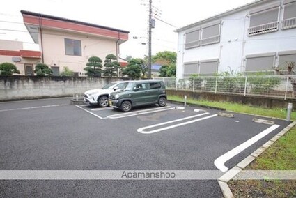 ラフィネⅡ　堀之内[1R/27.67m2]の駐車場
