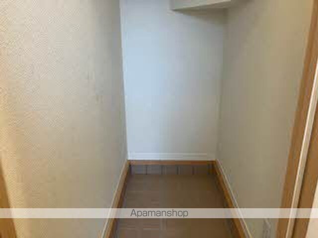 和歌山県和歌山市湊[2LDK/67.02m2]の玄関