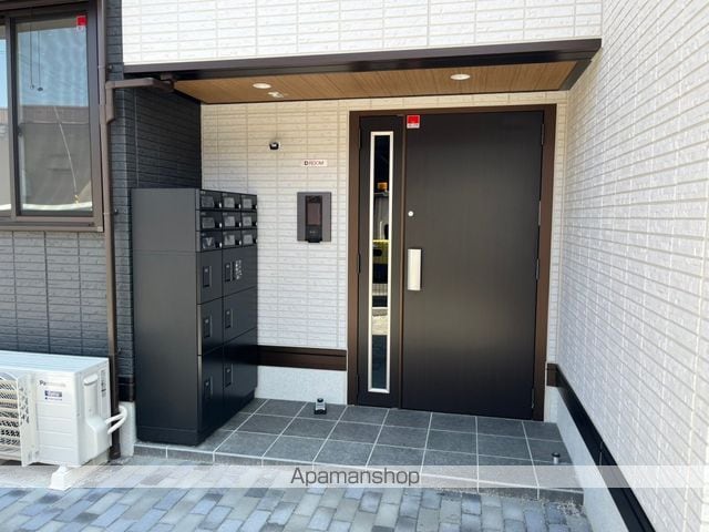 DーROOM七曲Iの玄関写真