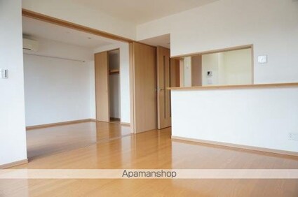 東京都新宿区余丁町[2LDK/54.74m2]のリビング・居間