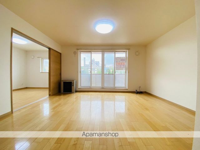 maison de Japonisme IIの内装写真