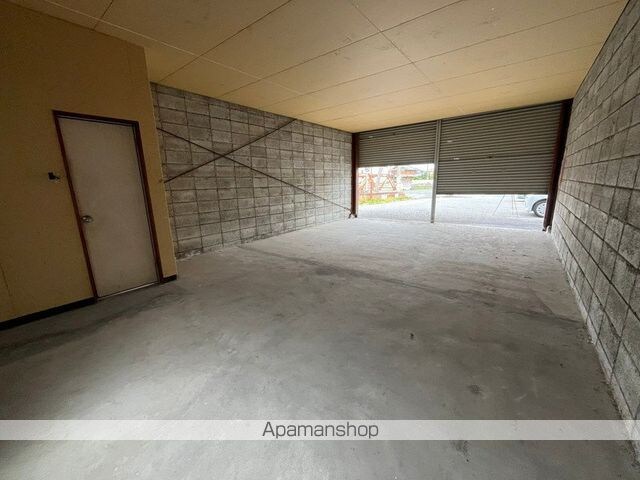 和歌山県和歌山市納定[事務所/39.3m2]の内装2