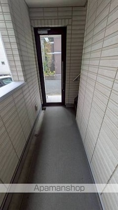 クロレ南流山Ⅵ[1DK/27.6m2]のエントランス1