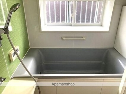 江平東町貸家[3LDK/87m2]のバス