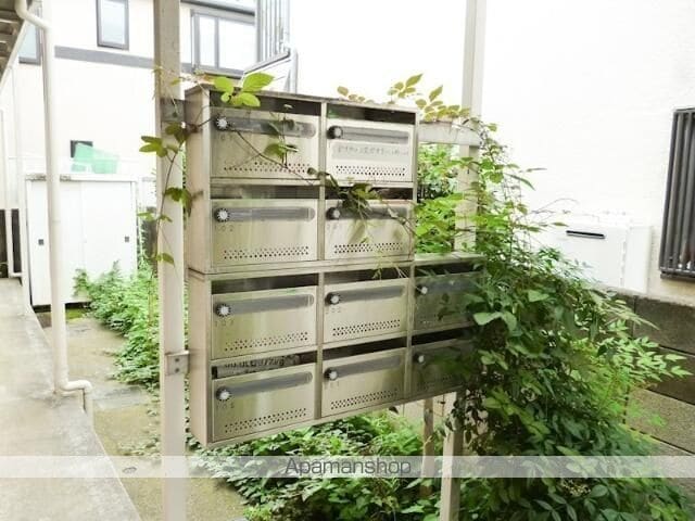 日昭ハイツの玄関写真