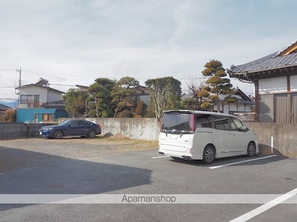 宮の西ハイツ[2LDK/49.69m2]の駐車場