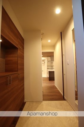 グランルージュ[1LDK/56m2]の玄関