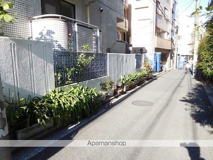 クリスタル南阿佐ヶ谷Ⅱ[1R/14.17m2]の周辺9