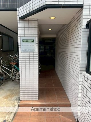 東京都中野区新井１丁目[1K/18.2m2]のエントランス2