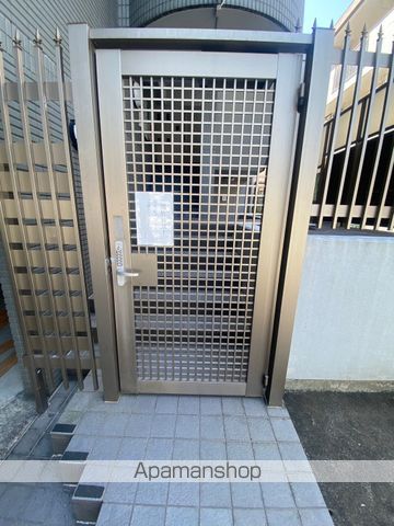 シティライフ高社の玄関写真