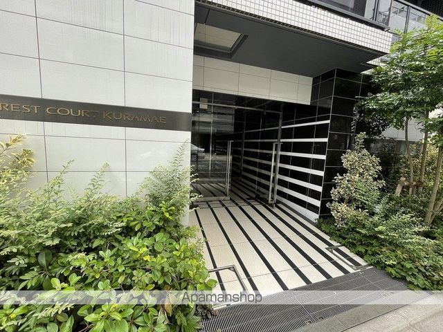 クレストコート蔵前の玄関写真