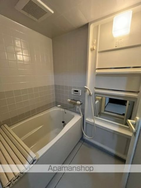 和歌山県和歌山市紀三井寺[3LDK/70.74m2]のバス