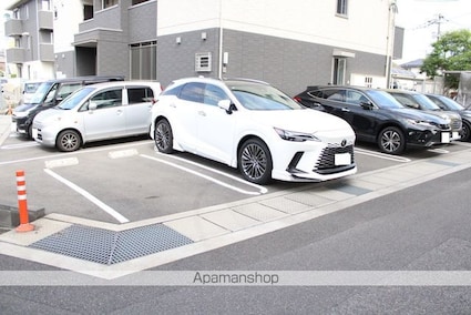 プロスペリーテ[1LDK/32.42m2]の駐車場