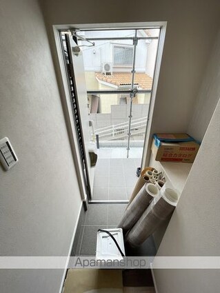千葉県千葉市稲毛区天台５丁目[1LDK/39.4m2]の玄関