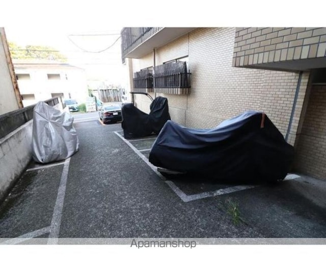 日香苑Ｉ[2DK/50.88m2]の駐車場