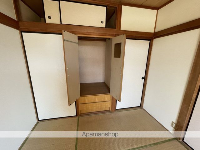 フォーレスト島村の内装写真