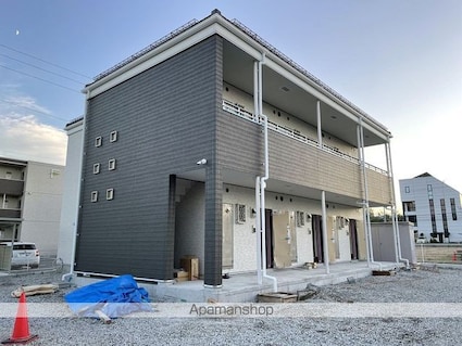 ＤＥ　ＤＯＭＯ　ＧＥＭＩＮＯＳ　２ｎｄ[1K/33m2]の外観1