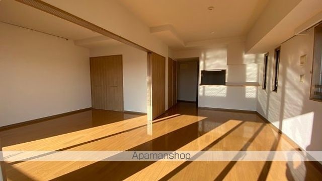 東京都中野区中野３丁目[1LDK/51.94m2]の内装2