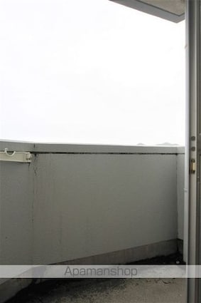 ロイヤルアネックスベイフロント[1K/19.5m2]のバルコニー
