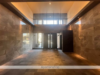 ＳーＲＥＳＩＤＥＮＣＥ烏森ａｕｒｅａｔｅ（オリート）[1LDK/28.81m2]のロビー