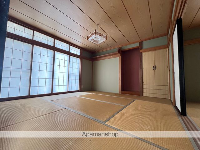 相馬市 2階建 築38年の内装写真