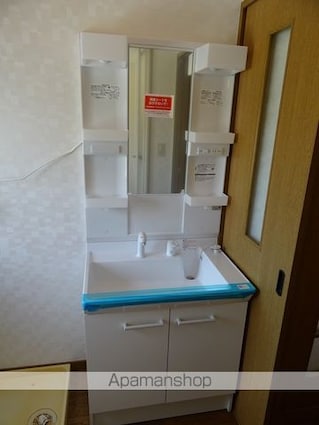 ナヴィール萩１号館[1DK/32m2]の洗面所