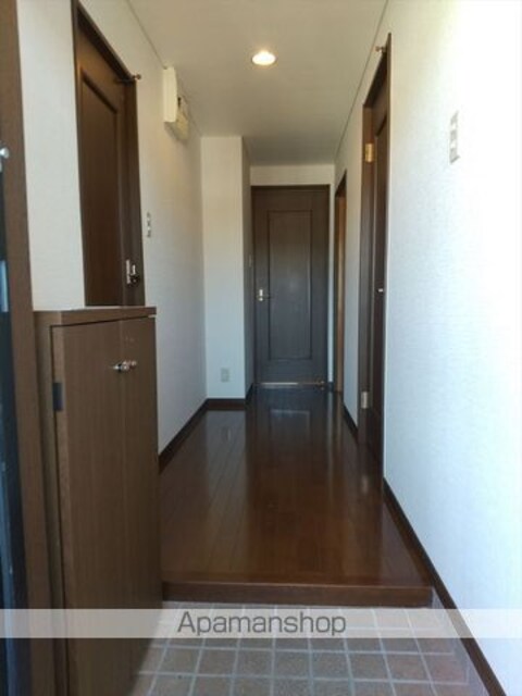 和歌山県海南市重根[2LDK/63.5m2]の玄関