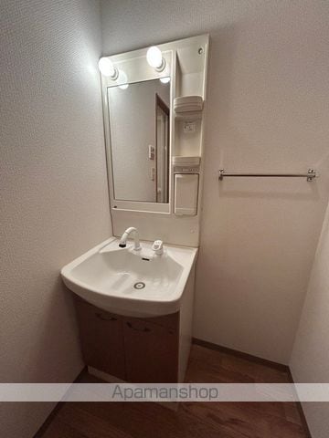 コンフォール三宅の内装写真