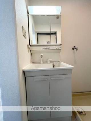 和歌山県和歌山市本町８丁目[2DK/39.29m2]の洗面所