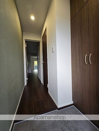 ＭＥＬＤＩＡ福生Ⅲ[1DK/32.97m2]の玄関