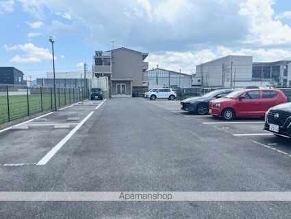 テネレッツア[1LDK/39.2m2]の駐車場