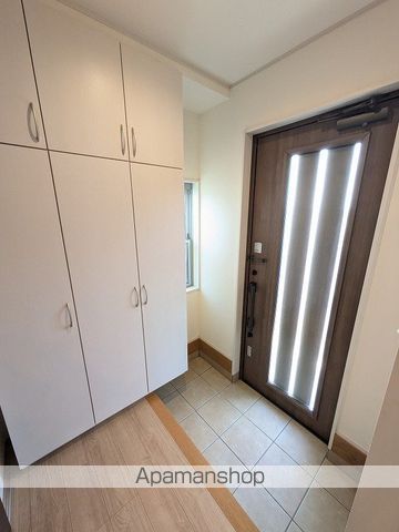 静岡市葵区 2階建 築10年の内装写真