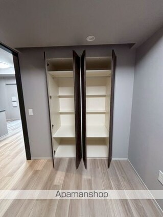 ザ・ライオンズフォーシア文京湯島[2LDK/46.15m2]の内装3