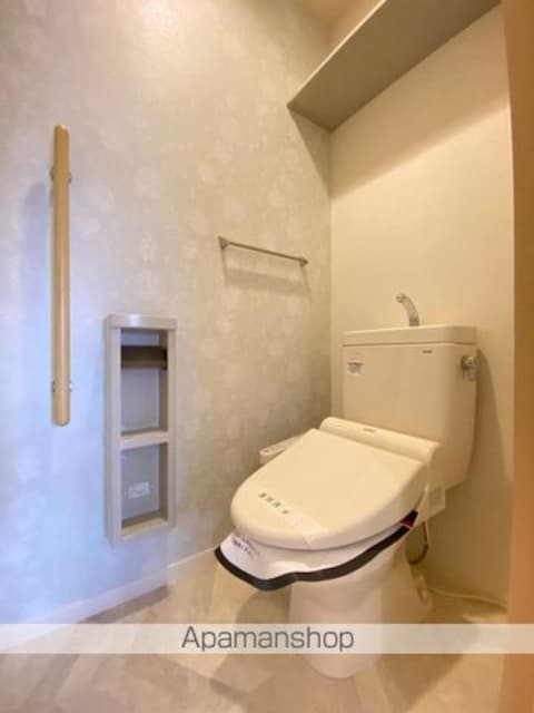 和歌山県和歌山市砂山南１丁目[1R/29.77m2]のトイレ