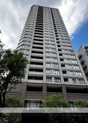 CREVIATOWEROSAKA本町