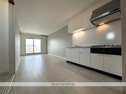 ＡＶＡＮＴＩＯ　ＨＯＮＭＡＣＨＩ[2LDK/45.46m2]のリビング・居間