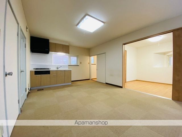 ガーデン川原IIの内装写真