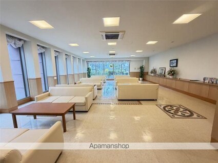 ポレスターアーバンシティ広島[4LDK/98.64m2]のロビー1