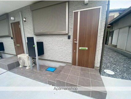 メゾンウエスト[2DK/52.56m2]のエントランス