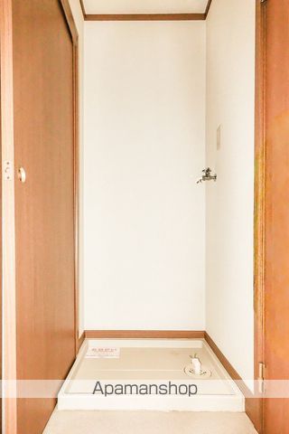 ファー イーストの内装写真
