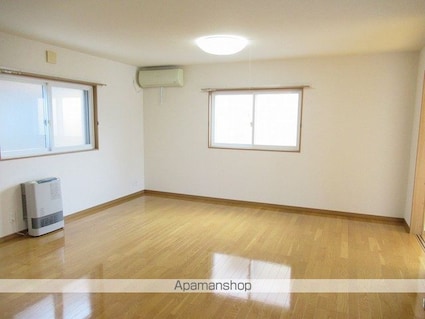 エクセルムＱＤ[2LDK/60.8m2]のリビング・居間