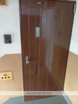 ビレッジハウス鳴滝１１号棟[2DK/37.09m2]の玄関