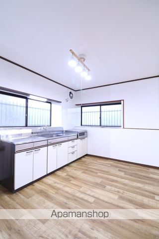 長田町3037-2貸家の内装写真
