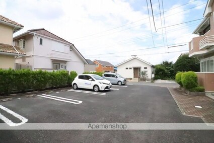 東京都あきる野市雨間[2LDK/51.79m2]の駐車場